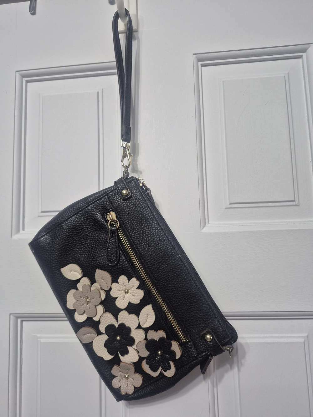 Liz Claiborne Black Leather Floral Appliqué Wristlet Clutch